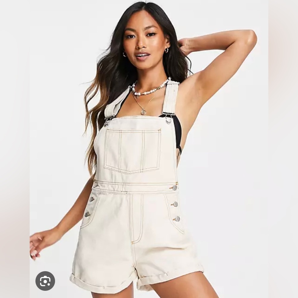 Cream short overalls XL